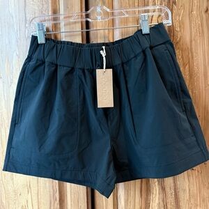 Garmentory Berbeda minimal Active Tech shorts size large